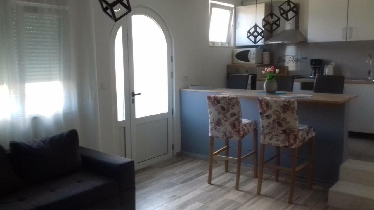 Nikol Apartman Sevid Kültér fotó